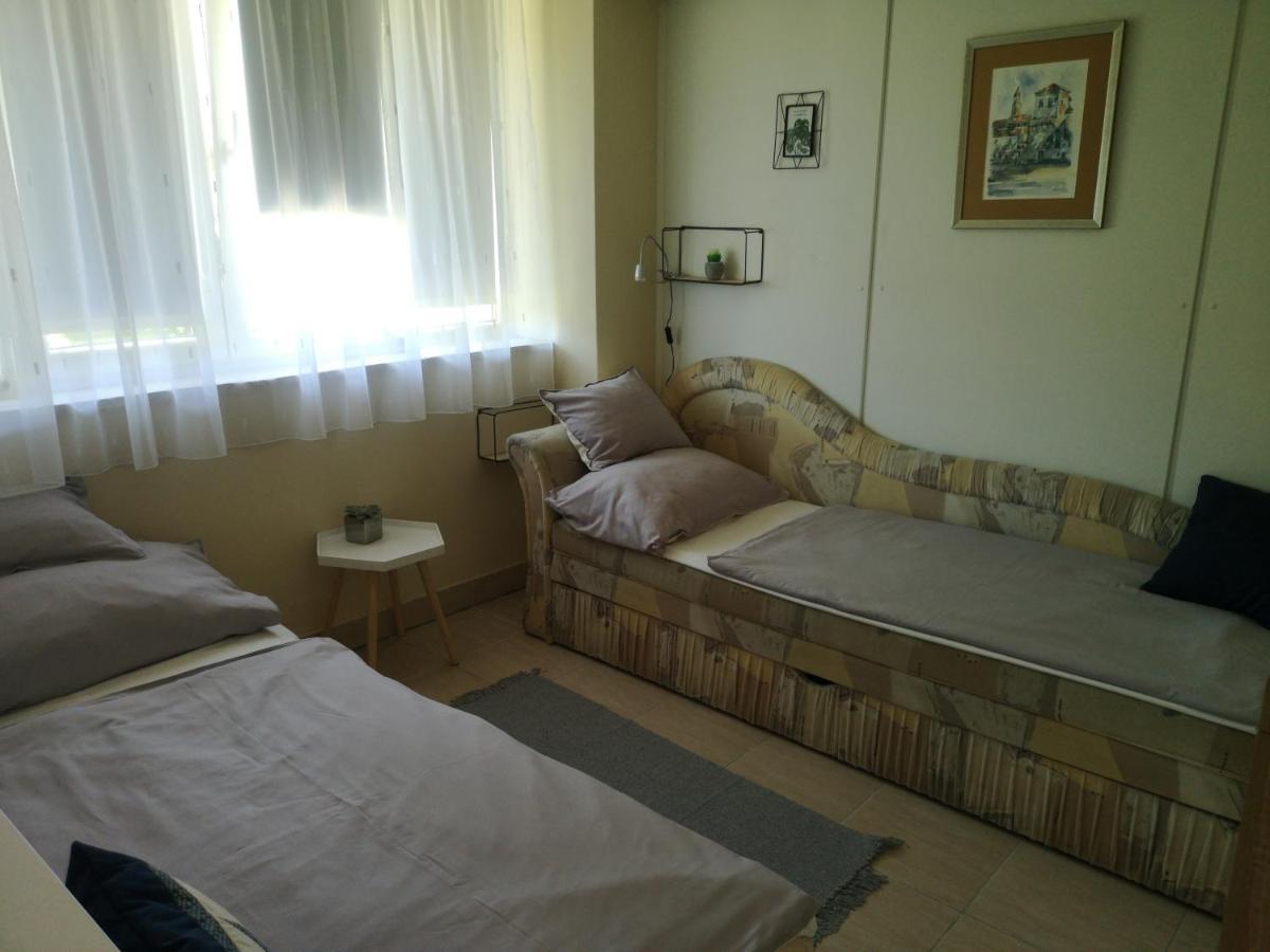 Gyenesi Virág Apartman Gyenesdiás Quarto foto